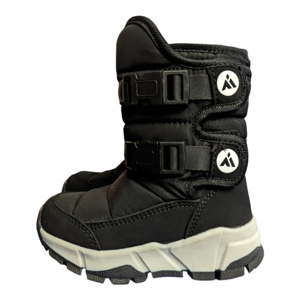 NWOT- Kids Winter Snow Boots size 6